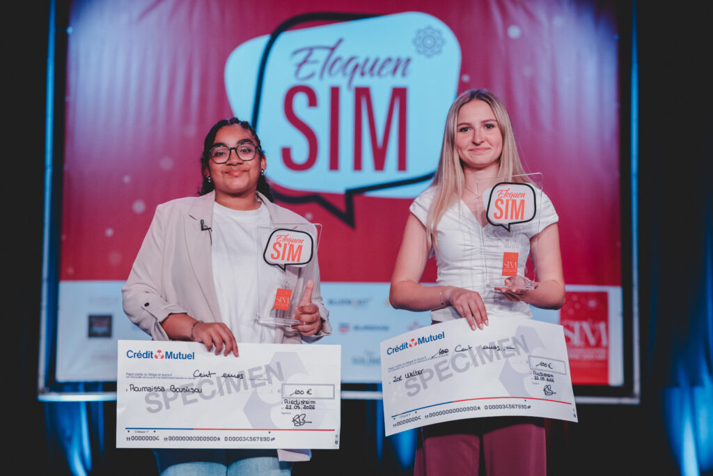 Zoé et Roumaissa remportent la 5e édition d’EloquenSIM !