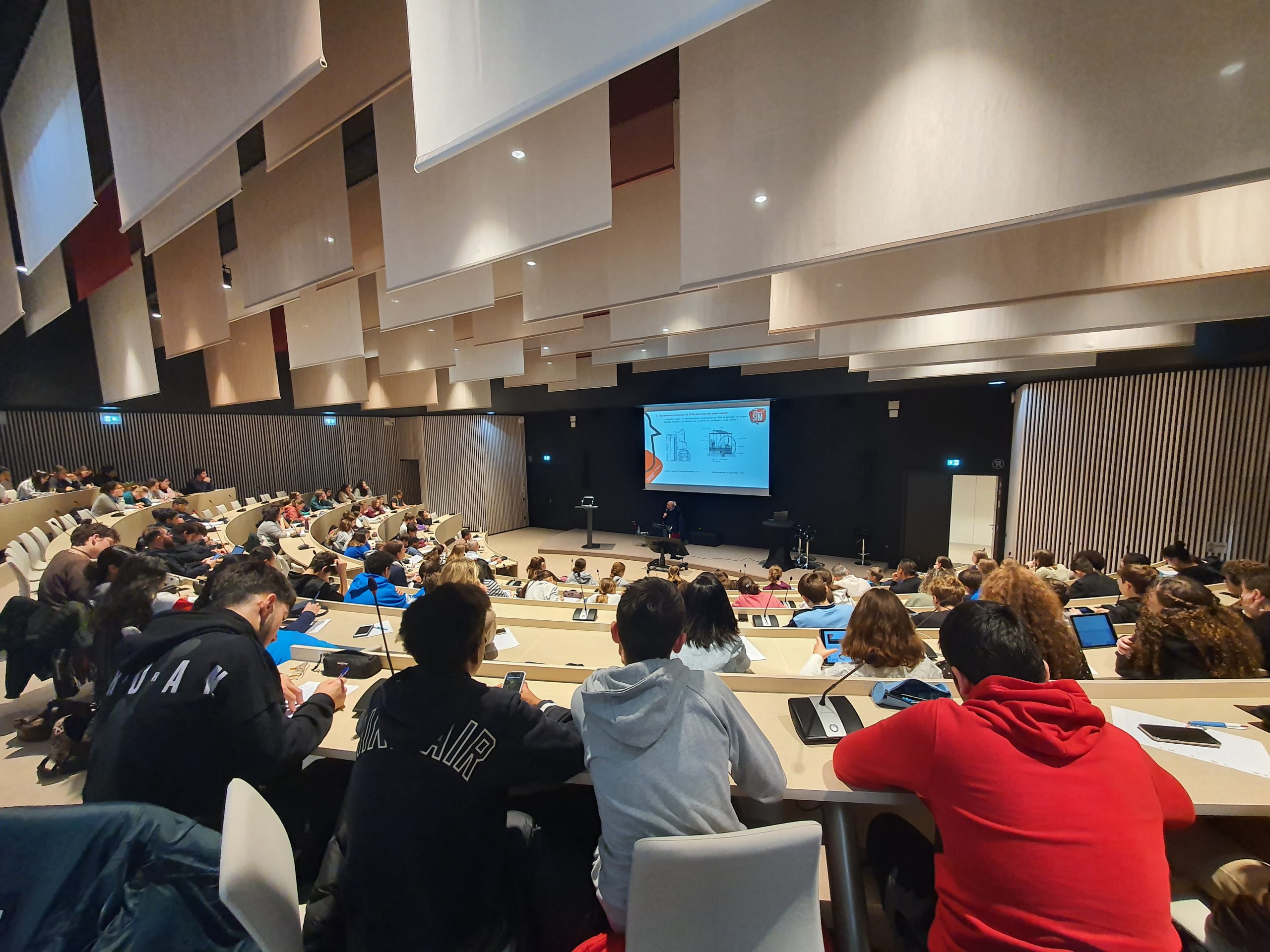 Conférence EloquenSIM | Quand la jeunesse change le cours de l’Histoire !